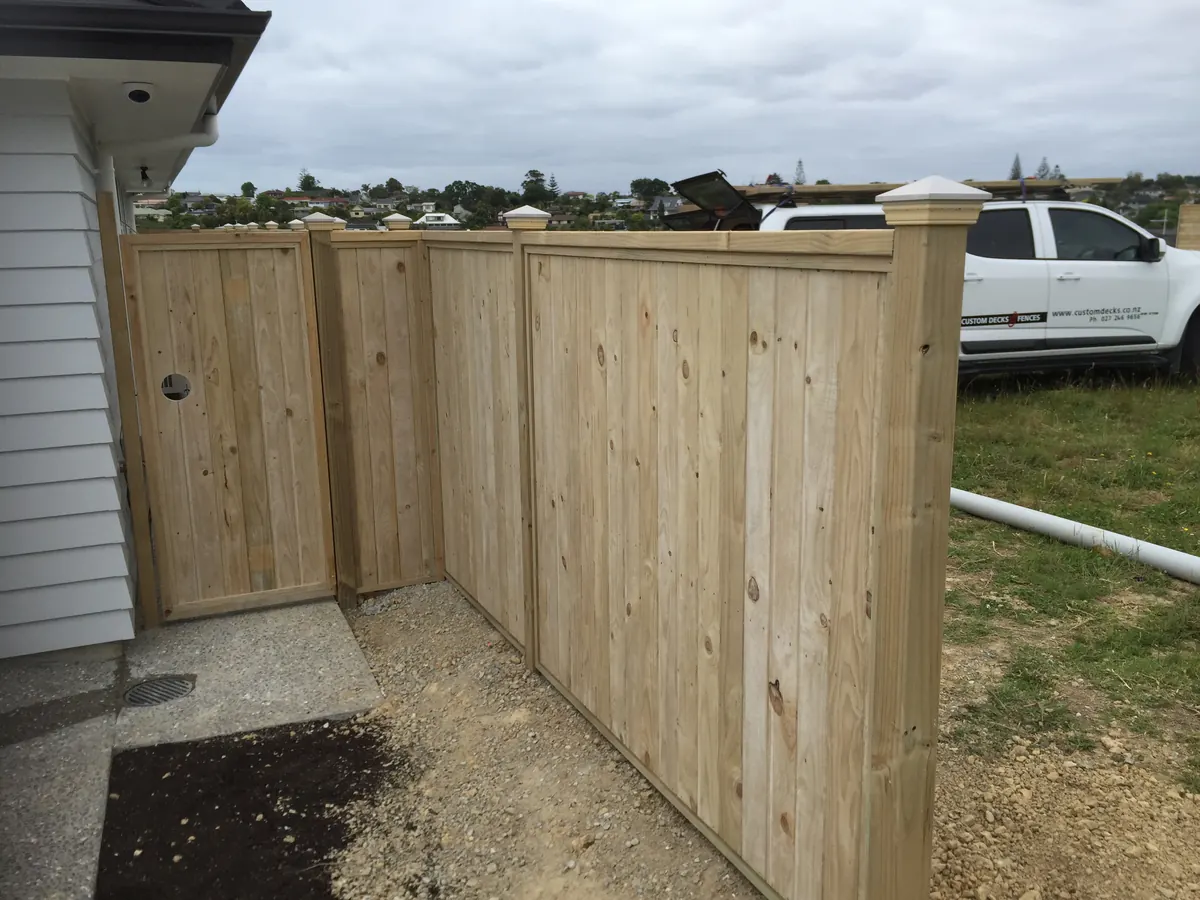 Fences & Trellis project by Custom Decks and Fences