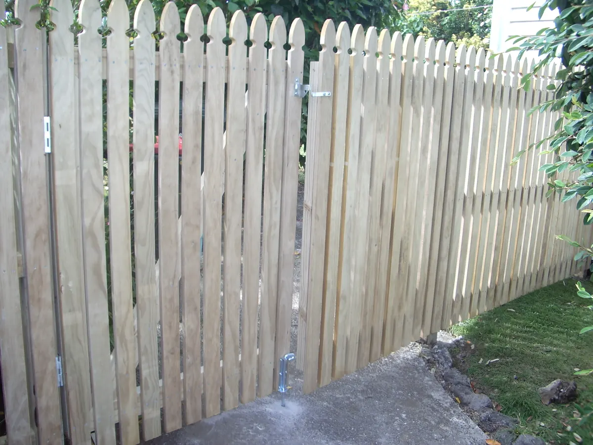Fences & Trellis project by Custom Decks and Fences