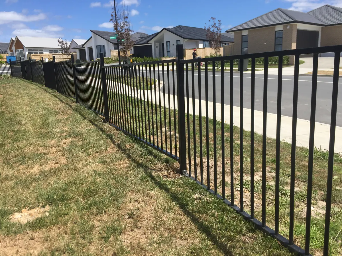 Fences & Trellis project by Custom Decks and Fences