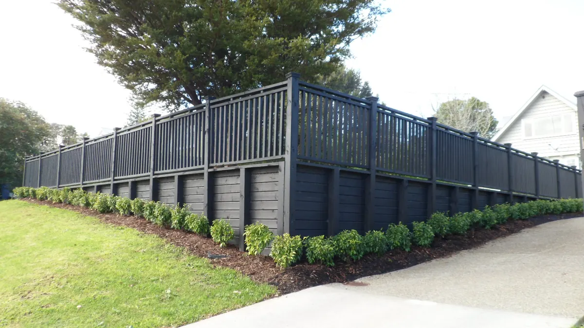 Fences & Trellis project by Custom Decks and Fences