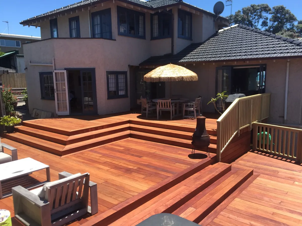 About project by Custom Decks and Fences