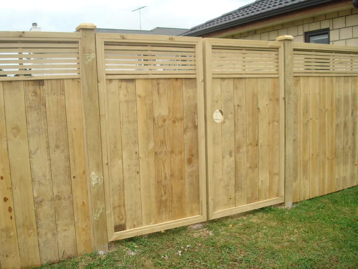 Fences & Trellis project by Custom Decks and Fences