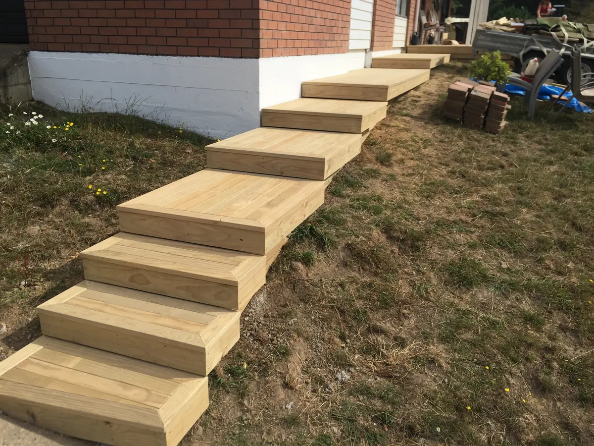 Stairs & Handrails project by Custom Decks and Fences
